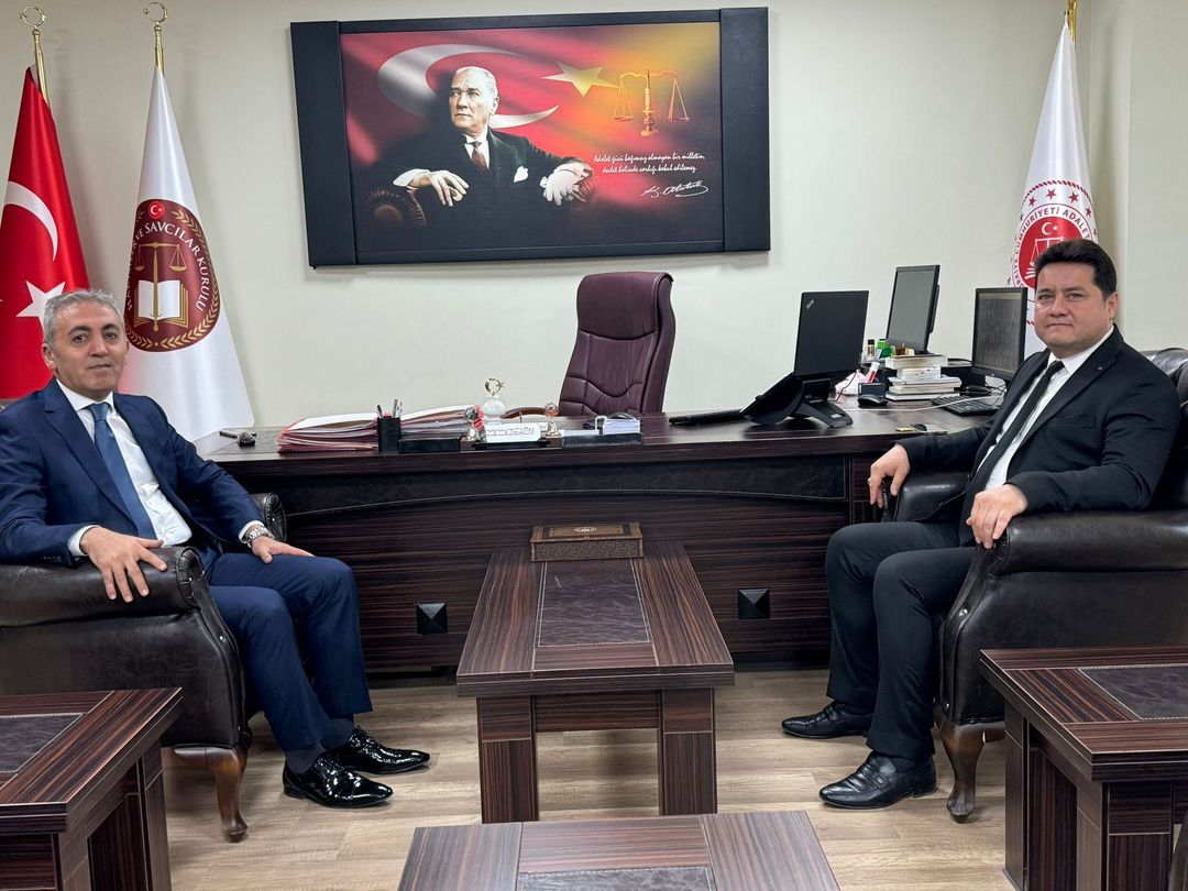 Bolvadin Belediye Başkanı Derviş Aynacı, göreve yeni başlayan Adli Yargı