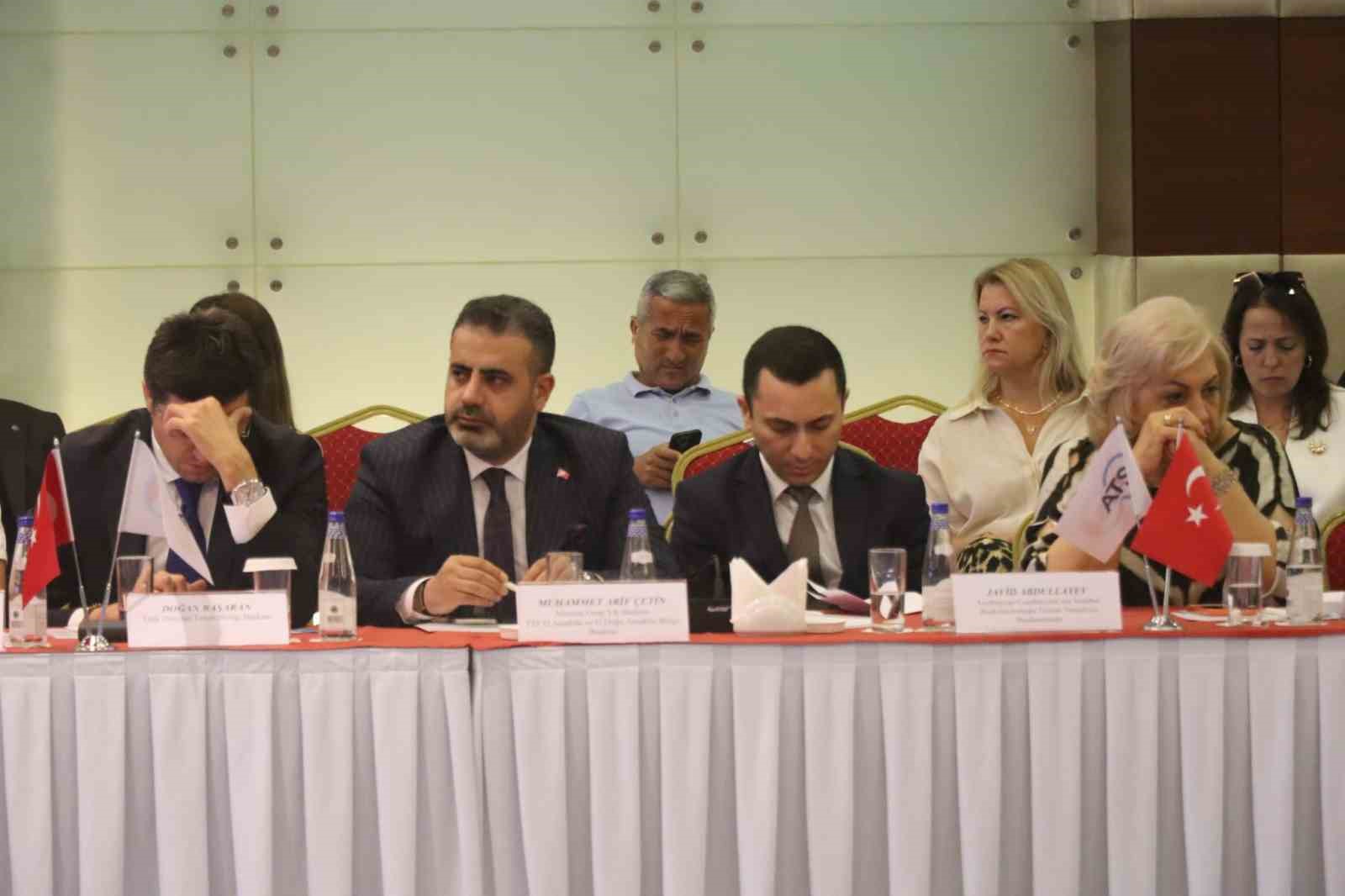 Antalya’da ‘Türk Devletlerinin Ekonomik Gücü ve Türk Ticaret Fuarının Getireceği