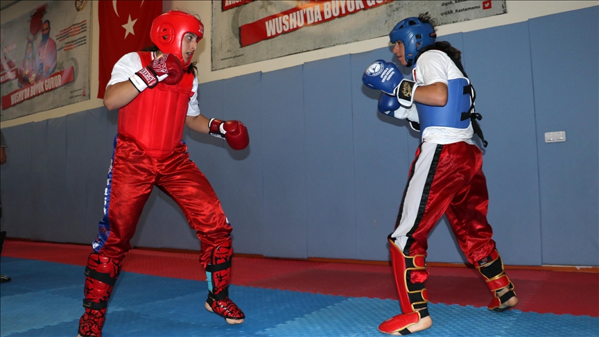 
Köy okulunda 7 yıl önce wushuya başlayan milli sporcu Rabia