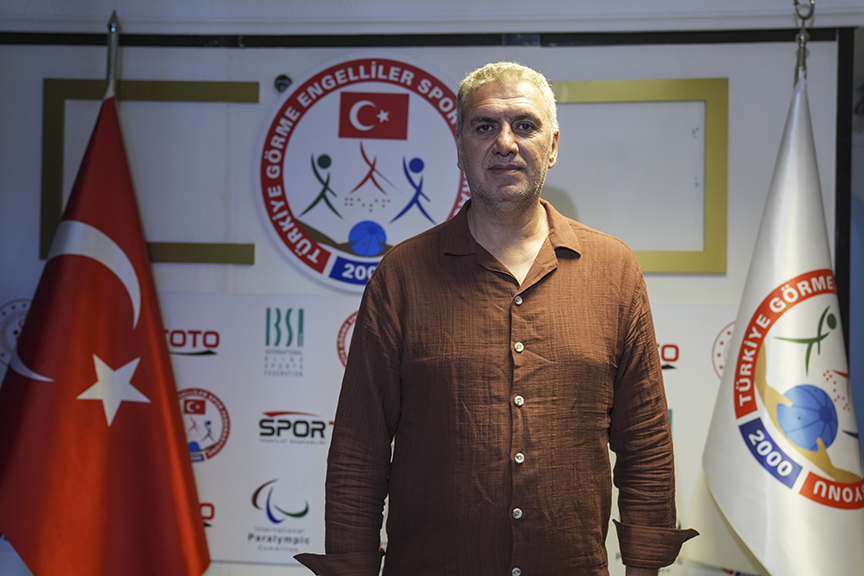 Türkiye Görme Engelliler Spor Federasyonu Başkanı Yıldırım, üst üste üç