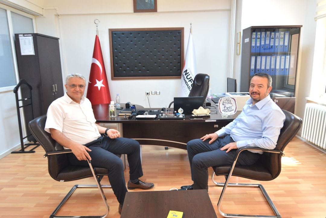 Belediye Başkanı Adnan Öztaş, İlçe Nüfus Müdürü Erdal Özer’i ziyaret
