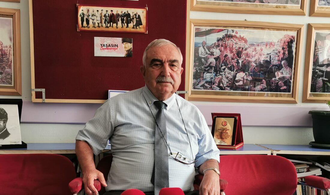 Atatürkçü Düşünce Derneği (ADD) Afyonkarahisar Şube Başkanı Veli Cengiz, düzenlediği