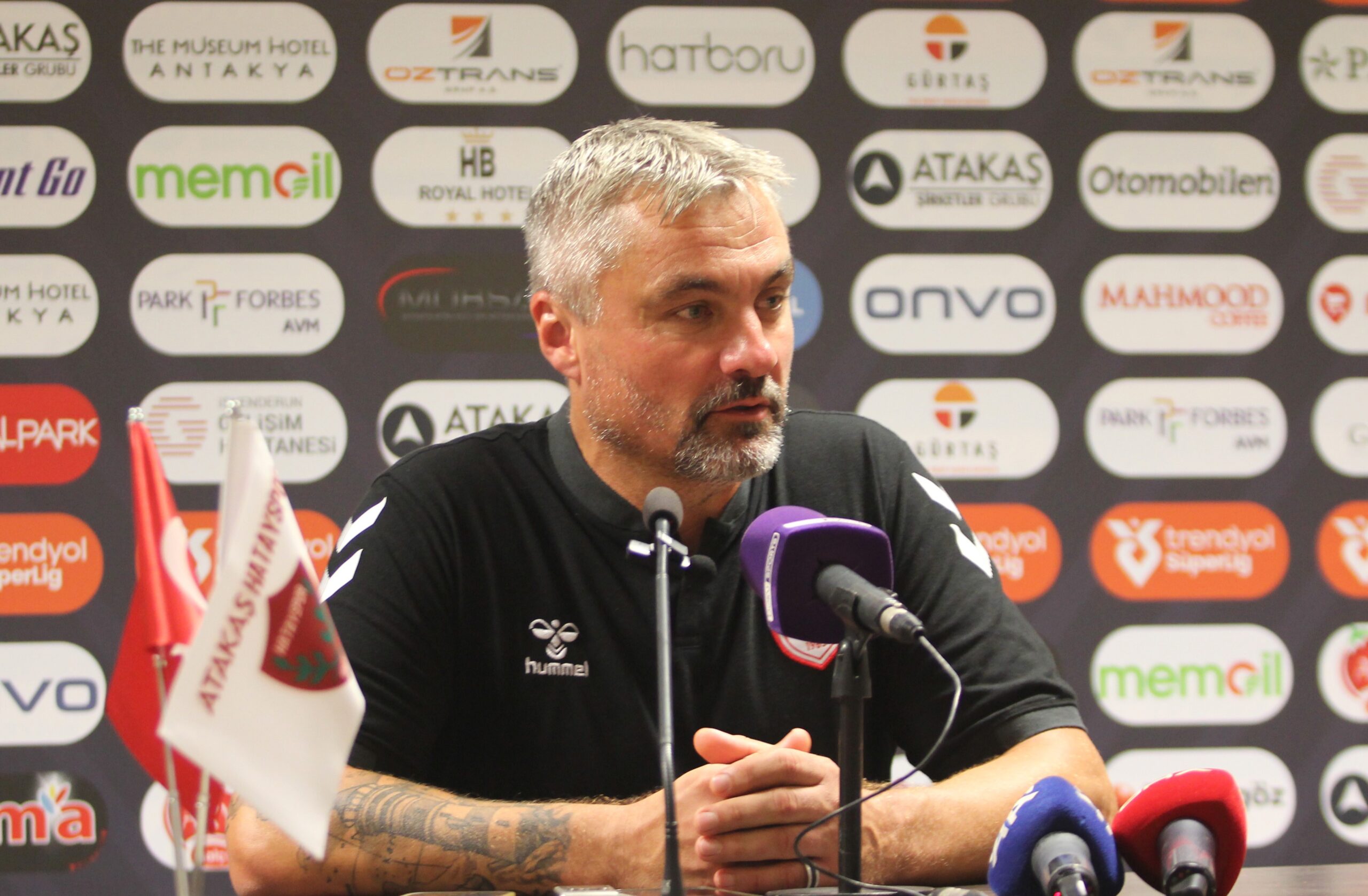 Samsunspor'un Fırtınası Hatay'da Esti: Teknik Direktör Reis'ten 3-0'lık Zafer Yorumu!
