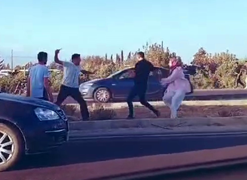 Hatay'da trafikte yaşanan tartışma sonrası otobüs şoförü ve bir otomobil