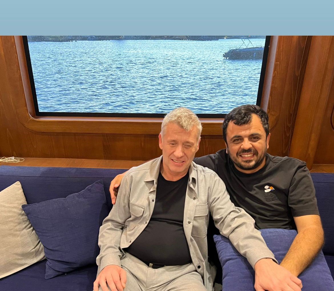 Ünlü sanatçı Metin Şentürk’ün yarın oynanacak Fenerbahçe – Galatasaray derbisi