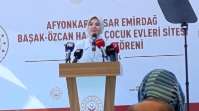 Aile ve Sosyal Hizmetler Bakanı Mahinur Özdemir Göktaş, bakanlığın çocuklarla