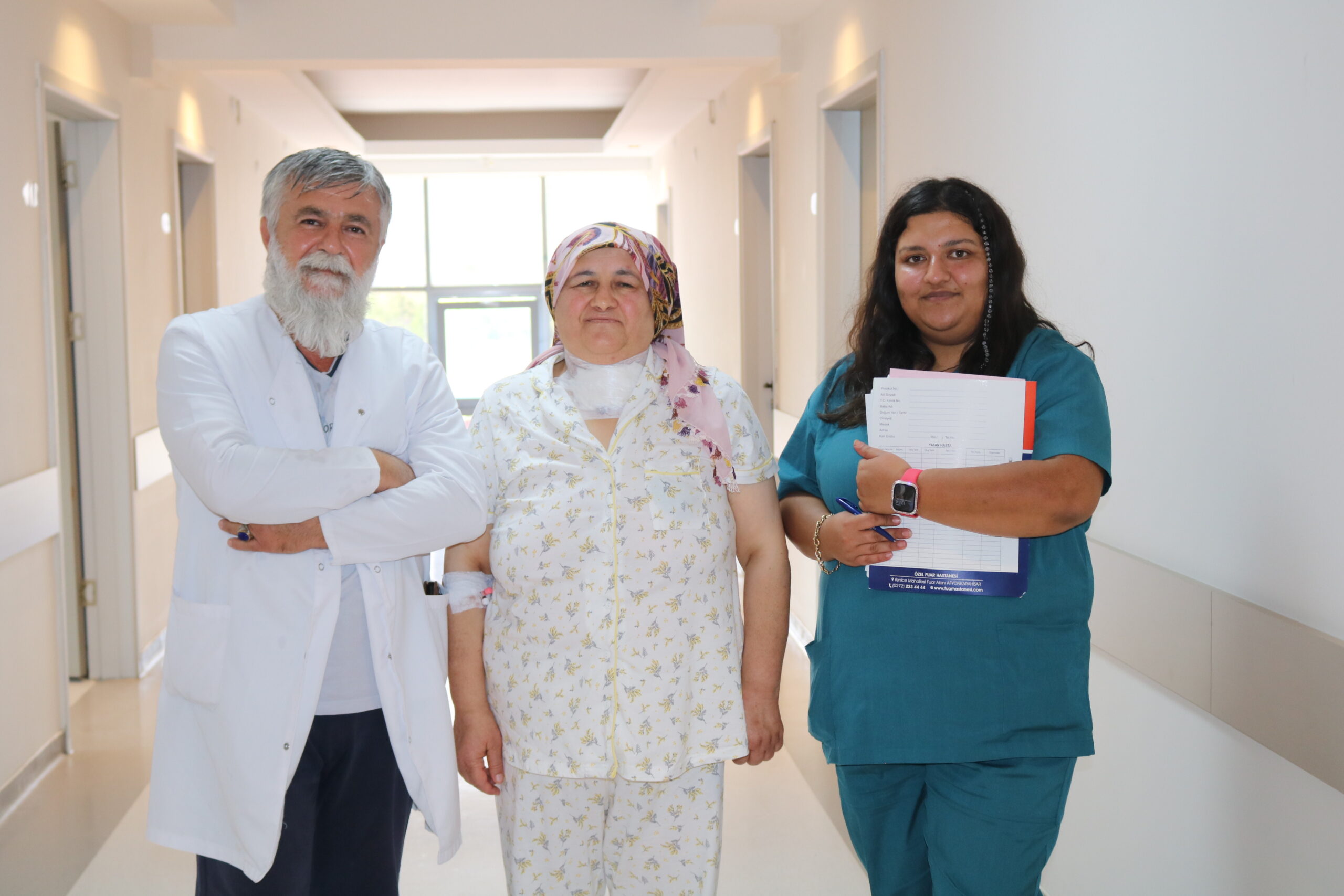 Nefes darlığı, boyunda şişlik ve yutma güçlüğü şikâyetleriyle Özel Fuar