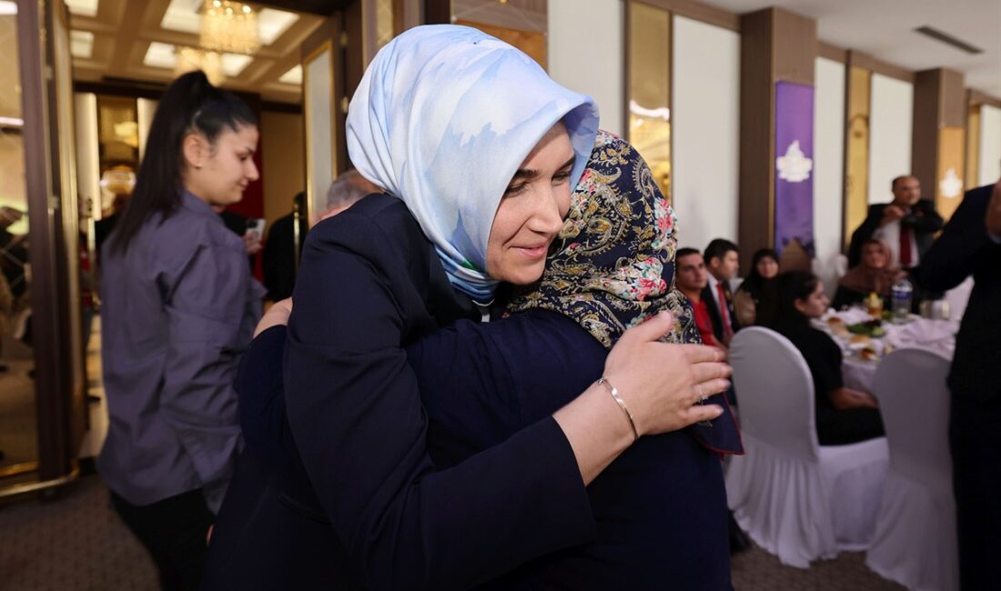 
Gaziler Günü dolayısıyla düzenlenen programda konuşan Vali Kübra Güran Yiğitbaşı,