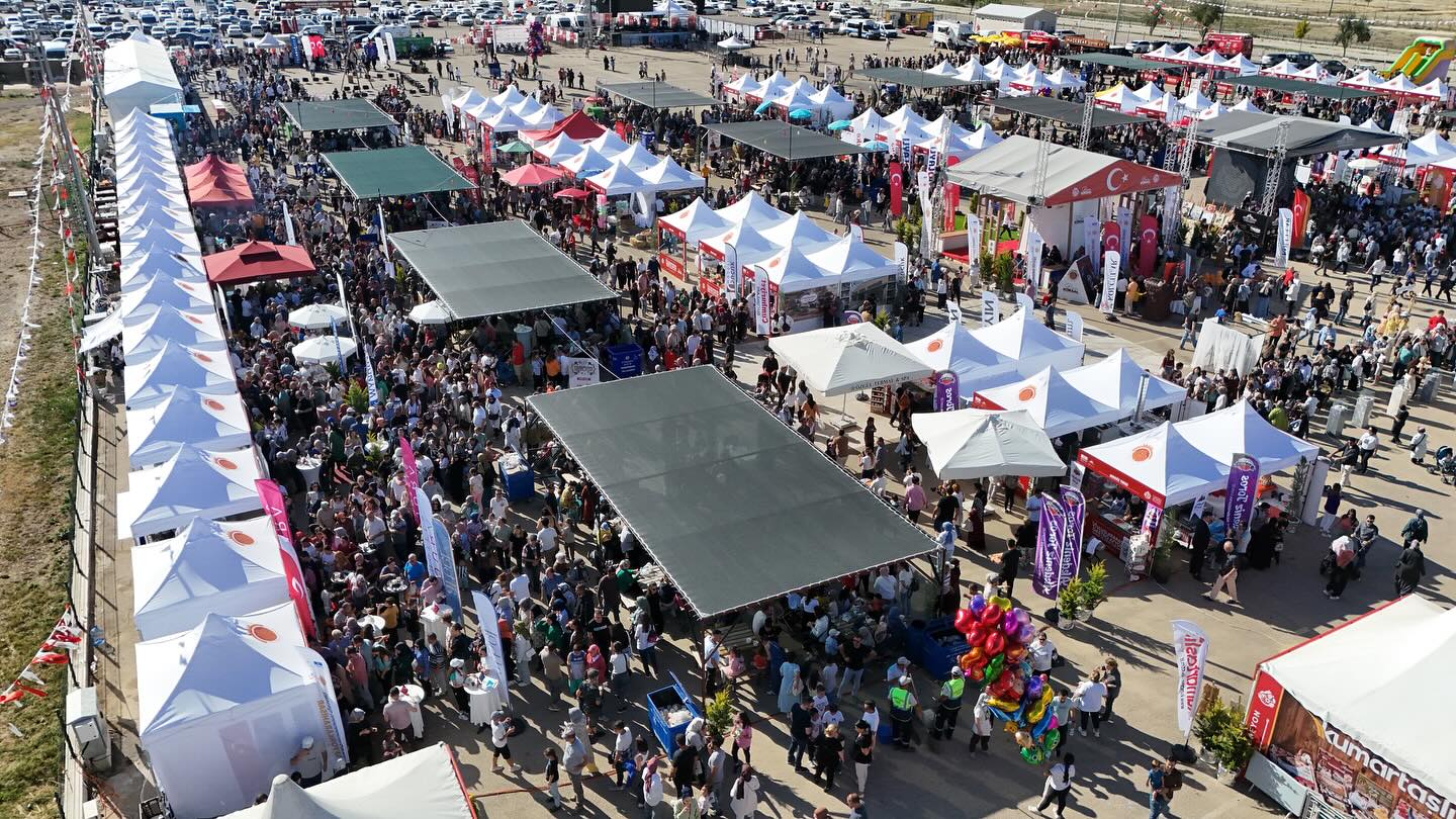 6. Uluslararası Afyonkarahisar Gastronomi Festivali 2. gününe liseler arası yemek