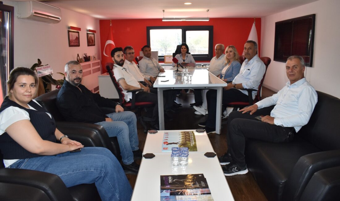 Milliyetçi Hareket Partisi (MHP) Afyonkarahisar İl Başkanı Ahmet Kahveci ve