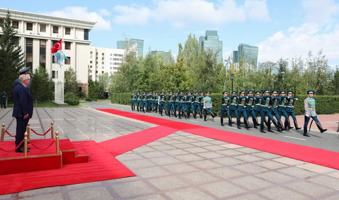 Millî Savunma Bakanı Yaşar Güler, Kazakistan’da Vatan Koruyucuları Anıtı’nı Ziyaret Etti Millî Savunma Bakanı Yaşar Güler, Kazakistan’da bulunan Vatan Koruyucuları Anıtı’nı