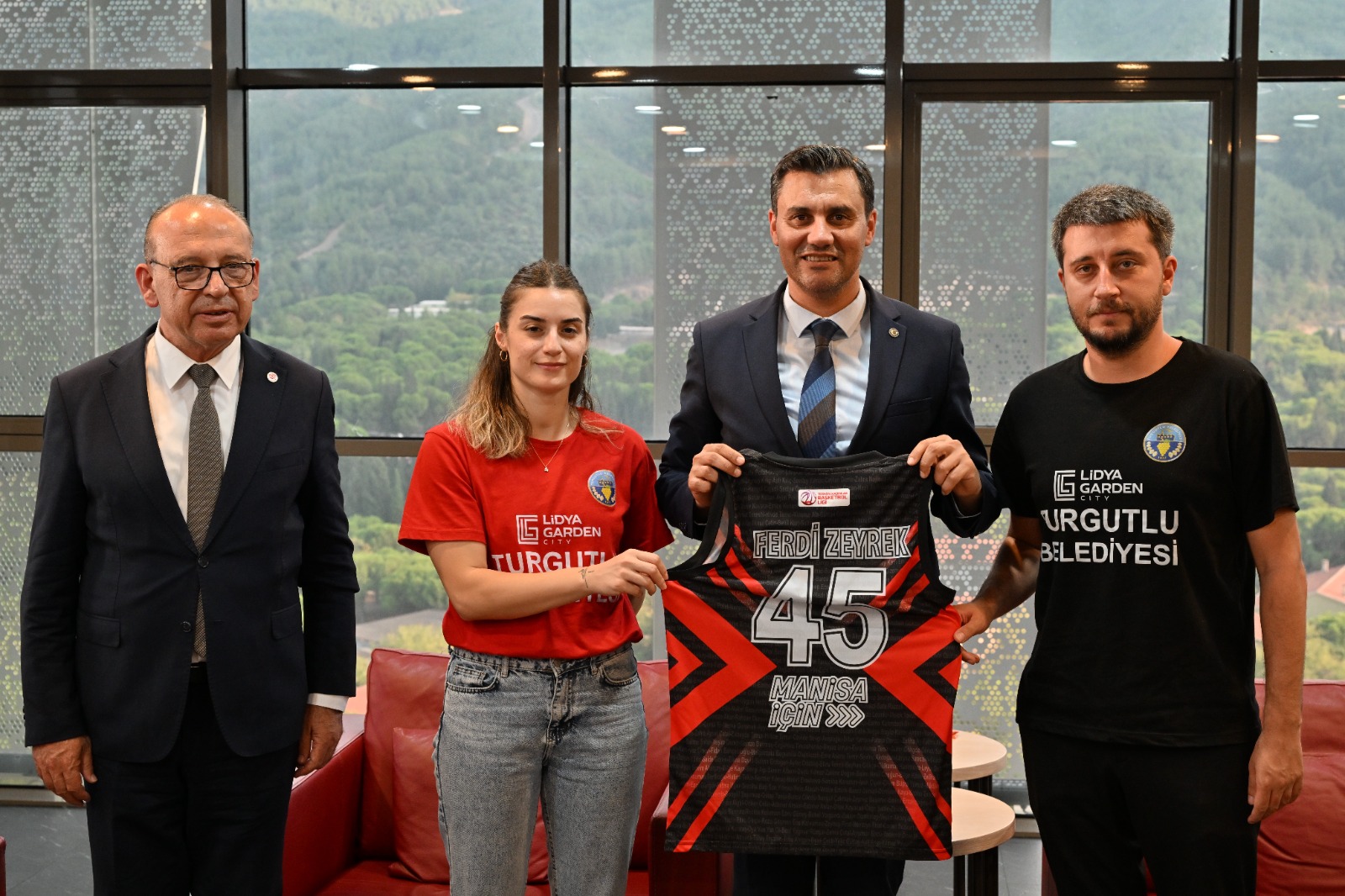 Manisa Büyükşehir Belediye Başkanı Mimar Ferdi Zeyrek, Turgutlu Belediye Başkanı