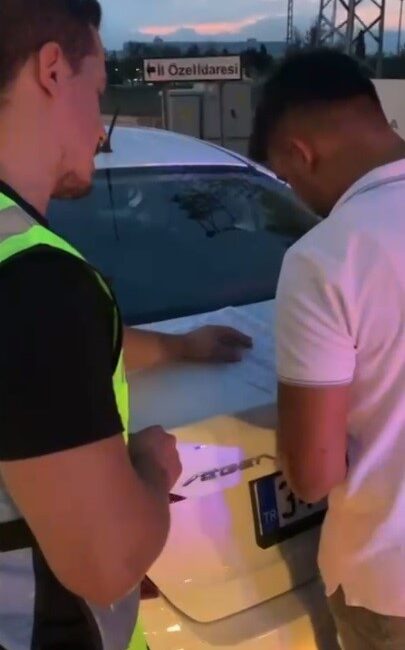 "Afyonkarahisar'da Trafik Denetiminde Ceza Yağmuru: 342 Araçtaki Kuralları Hiçe Sayan