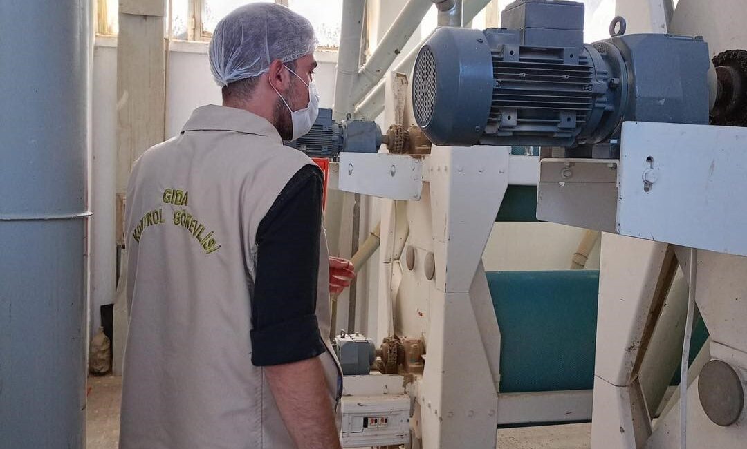Afyonkarahisar Tarım ve Orman İl Müdürlüğü ekipleri, “Güvenli Gıda, Sağlıklı