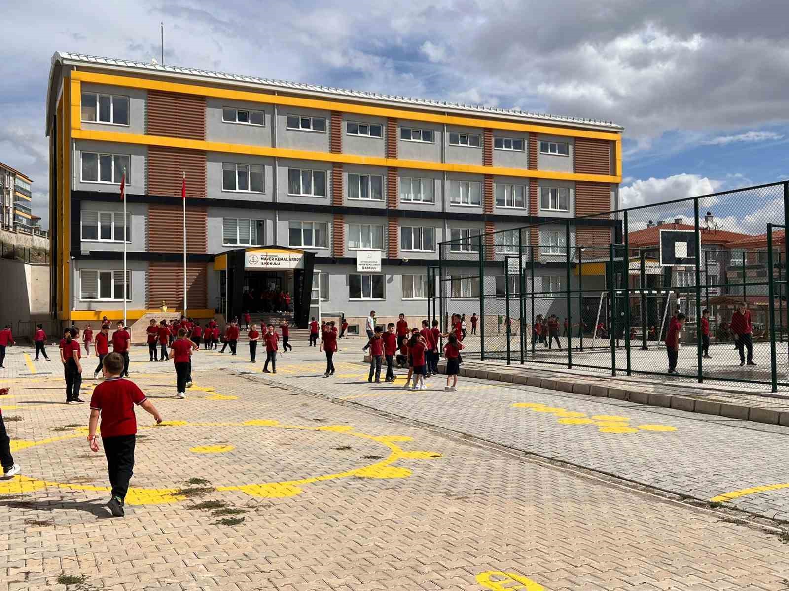 Afyonkarahisar şehrinde iki ortaokul, gelecek eğitim öğretim döneminde Milli Eğitim