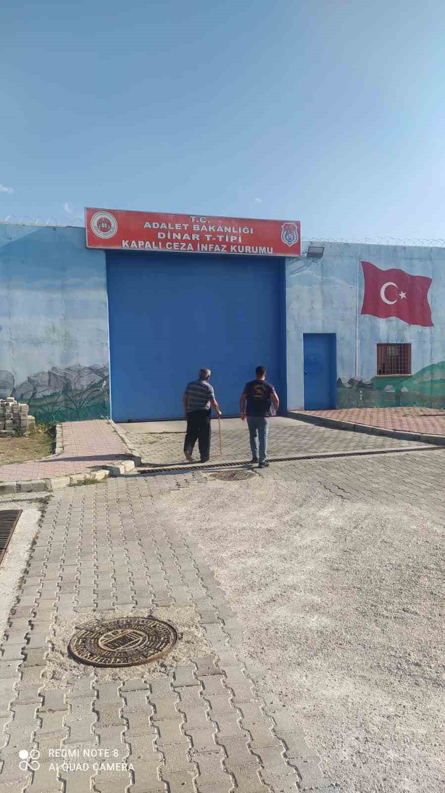Afyonkarahisar İl Jandarma Komutanlığına ekipler hakkında 5 yıl 5 ay