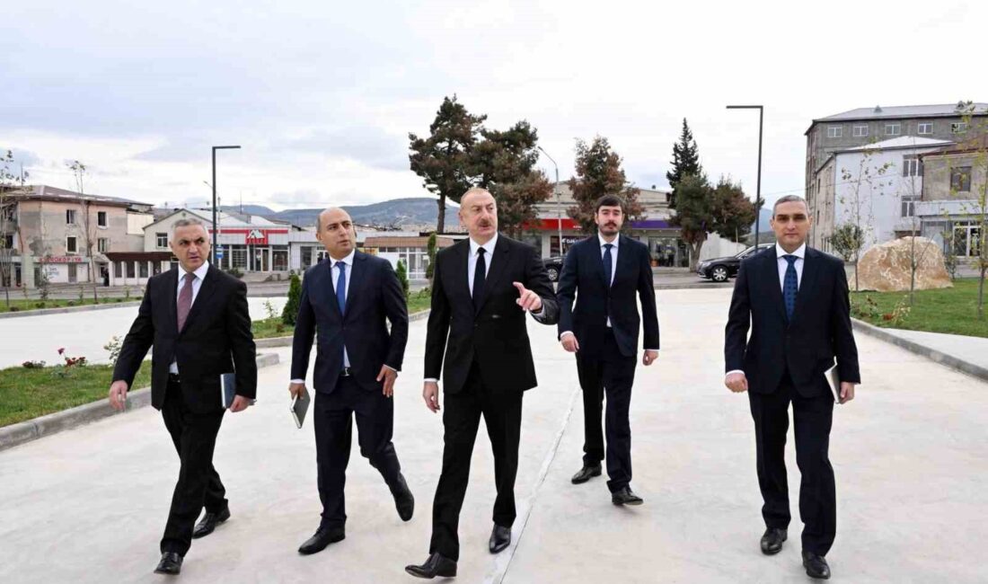Azerbaycan Cumhurbaşkanı İlham Aliyev, işgalden kurtarılan Hankendi’ndeki Karabağ Üniversitesi’nin açılış