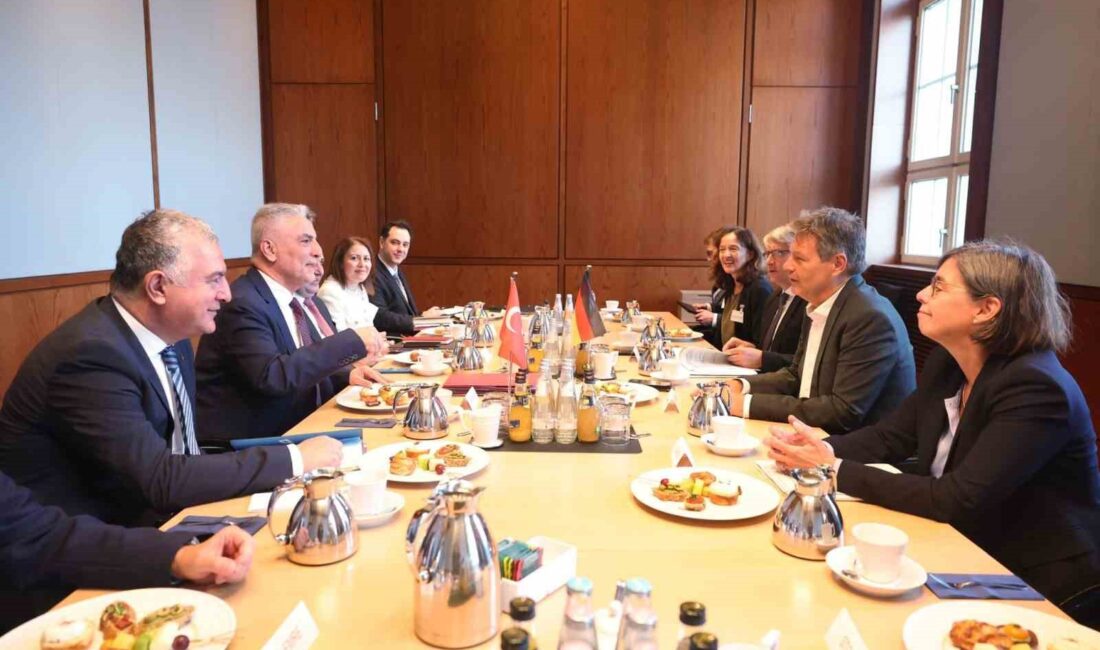 Ticaret Bakanı Ömer Bolat, Berlin’de Almanya Ekonomi ve İklim Koruma