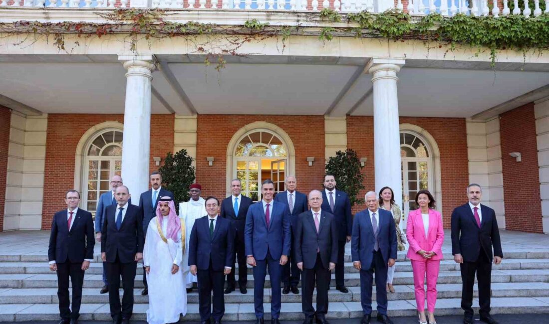 Dışişleri Bakanı Hakan Fidan, İspanya’nın başkenti Madrid’de İspanya Başbakanı Pedro