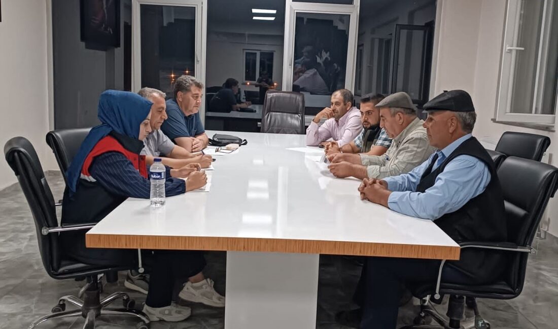 Afyonkarahisar İl Tarım ve Orman Müdürlüğü tarafından 10 beldesindeki çiftçilere