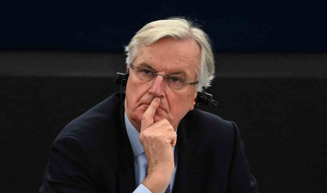 Macron, Siyasi Kriz Sonrası Brexit Diplomatı Barnier'i Başbakan İlan Etti
