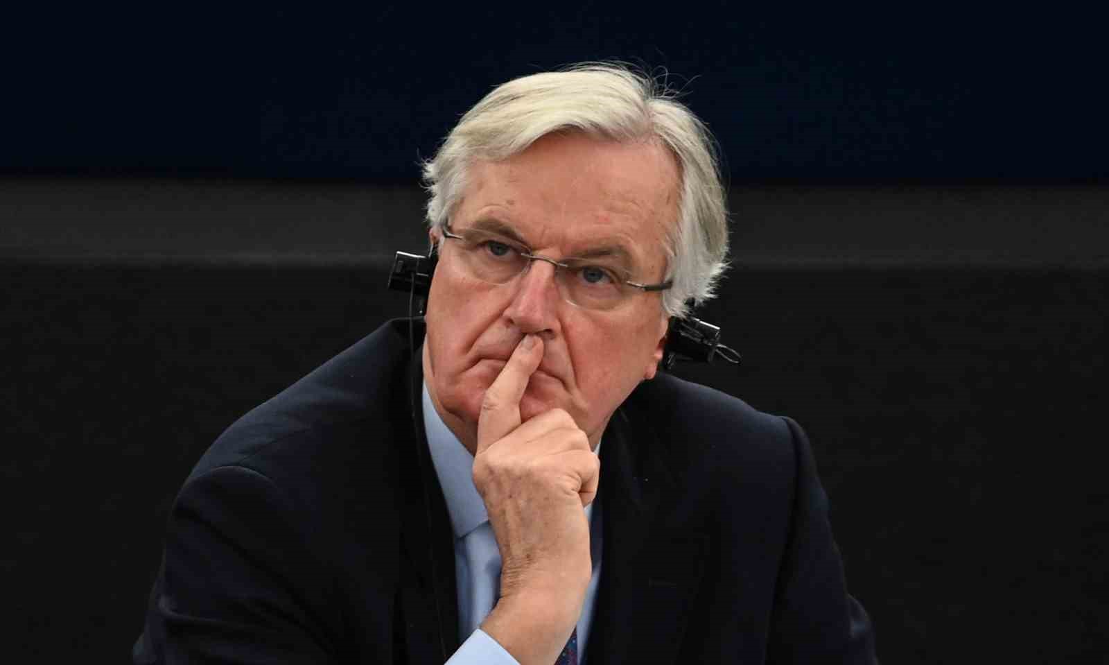 Macron, Siyasi Kriz Sonrası Brexit Diplomatı Barnier'i Başbakan İlan Etti
