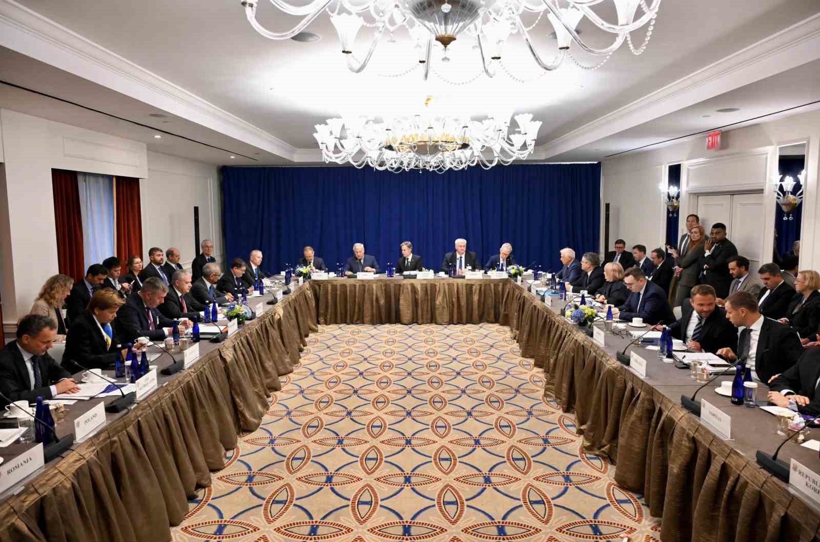 ABD, Almanya, İngiltere, Japonya, Fransa, Kanada ve İtalya’dan oluşan G7