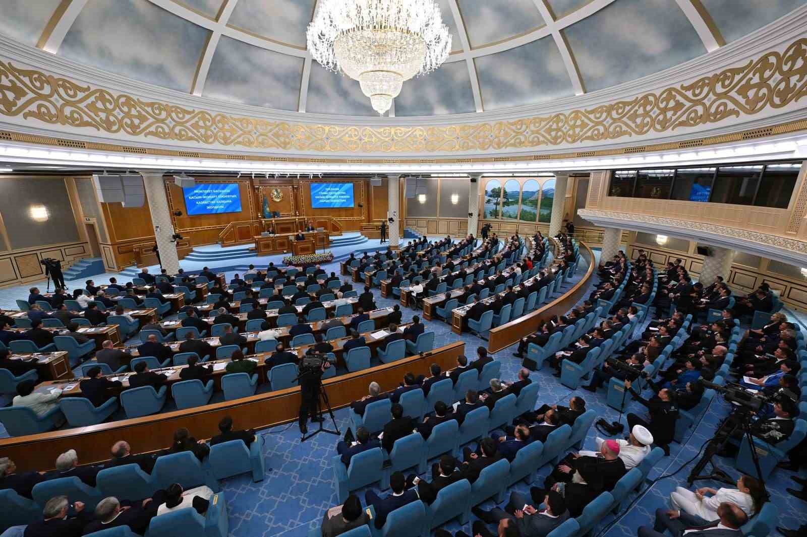 Kazakistan Cumhurbaşkanı Kasım Cömert Tokayev, yeni yasama yılı açılışında, “Kazakistan’ın