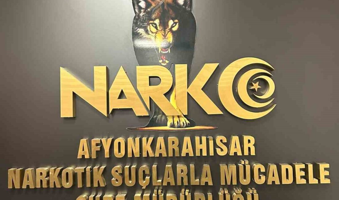 Afyonkarahisar’da polis tarafından durdurulan bir araçta 278 gram uyuşturucu madde