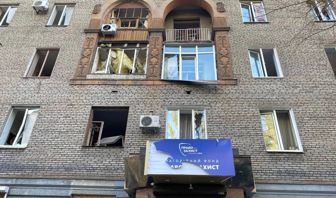 RUSYA’NIN UKRAYNA’YA DÜZENLEDİĞİ SALDIRIDA 16 KİŞİ YARALANDI, ÇOK SAYIDA BİNADA