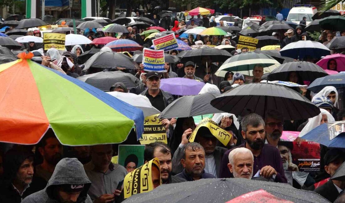 İran’da binlerce kişi, Hizbullah lideri Hasan Nasrallah’ın İsrail ordusunun Beyrut’ta