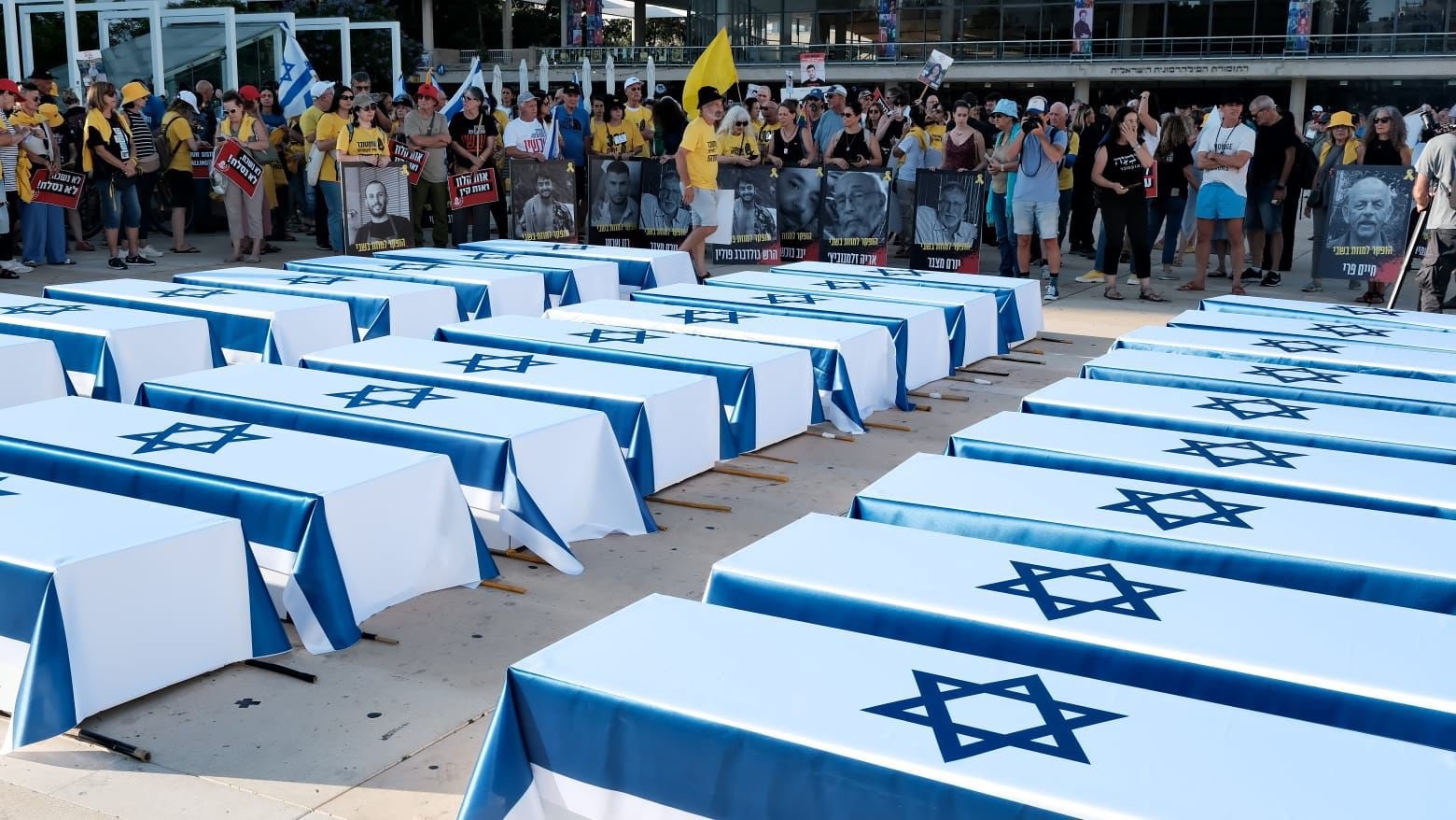 İsrail’in başkenti Tel Aviv’de Hamas ile ateşkes anlaşması yapılması için