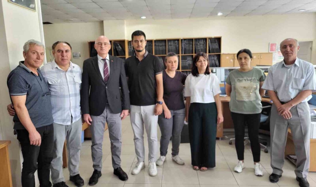Afyonkarahisar’a bağlı Emirdağ ilçesi sakinleri, teknolojinin getirdiği yeniliklerden memnun. Vatandaşlar