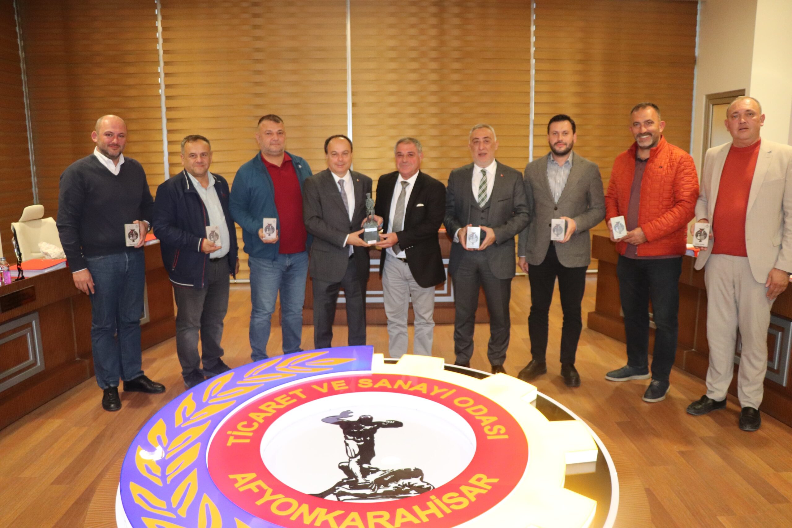 Afyon Eğitim Vakfı Genel Sekreteri Murat Diker, Afyonkarahisar Ticaret ve