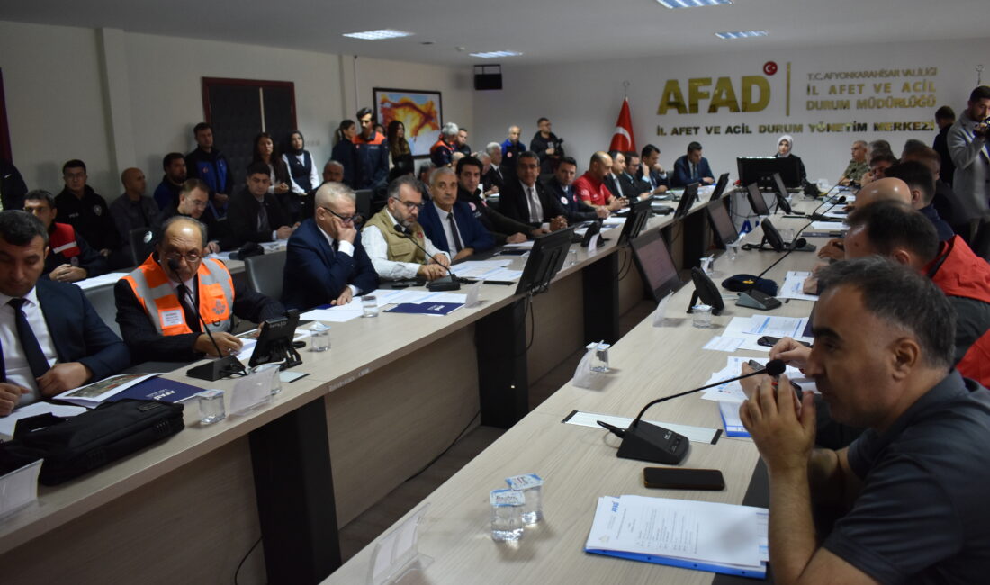 Afyonkarahisar’da Türkiye Afet Müdahale Planı (TAMP) kapsamında deprem tatbikatı yapıldı.