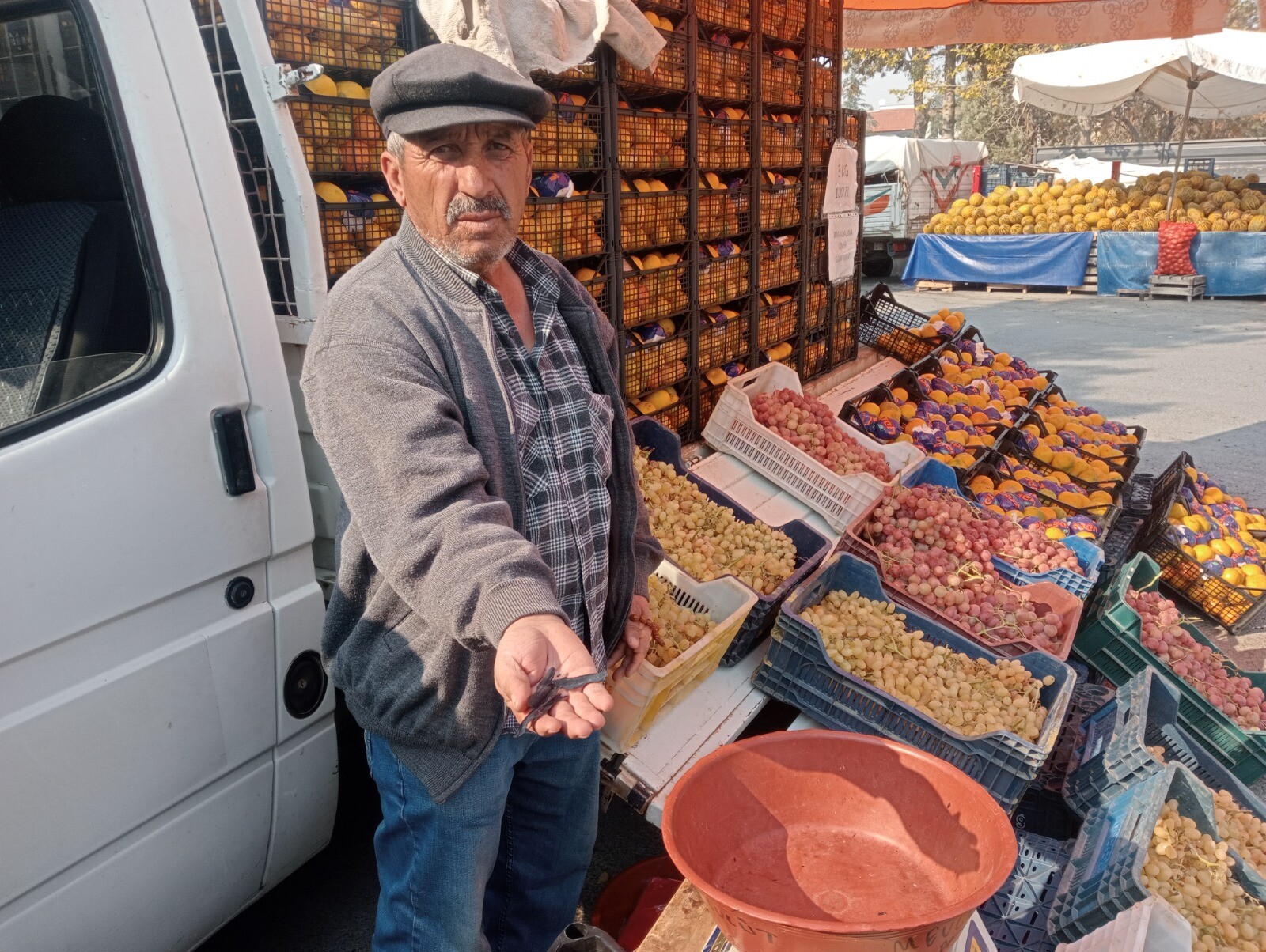 
Afyonkarahisar'ın Çay ilçesine bağlı Çayıryazı Köyü’ndeki sönmeyen yangın sonrası bir