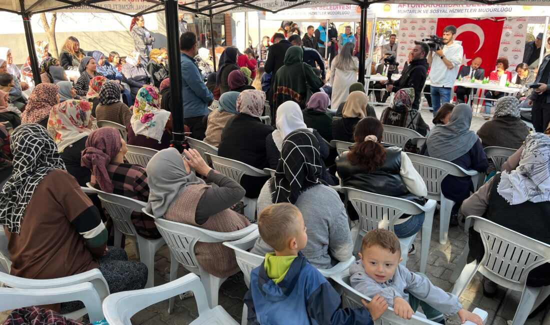 Taşpınar Mahallesi’nde vatandaşları dinleyen Afyonkarahisar Belediye Başkanı Burcu Köksal’ın gündeminde