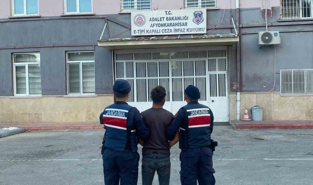 Afyonkarahisar’da 14 yıl hapis cezasıyla aranan M.U. isimli şahıs, jandarmanın