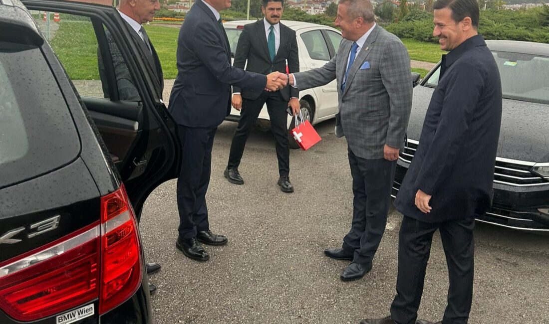 İYİ Parti Genel Başkan Yardımcısı Afyonkarahisar Milletvekili Hakan Şeref Olgun,