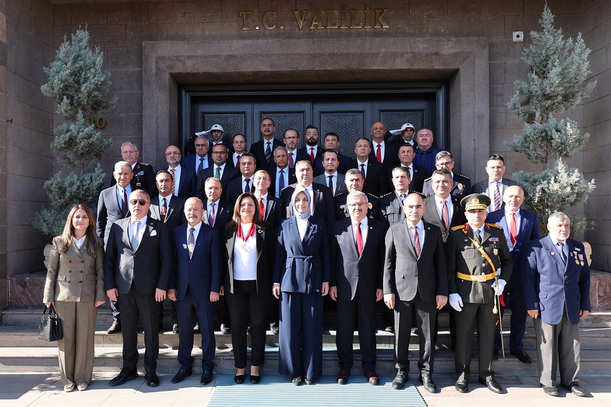 29 Ekim 1923 yılında, bundan tam bir asır önce düşman