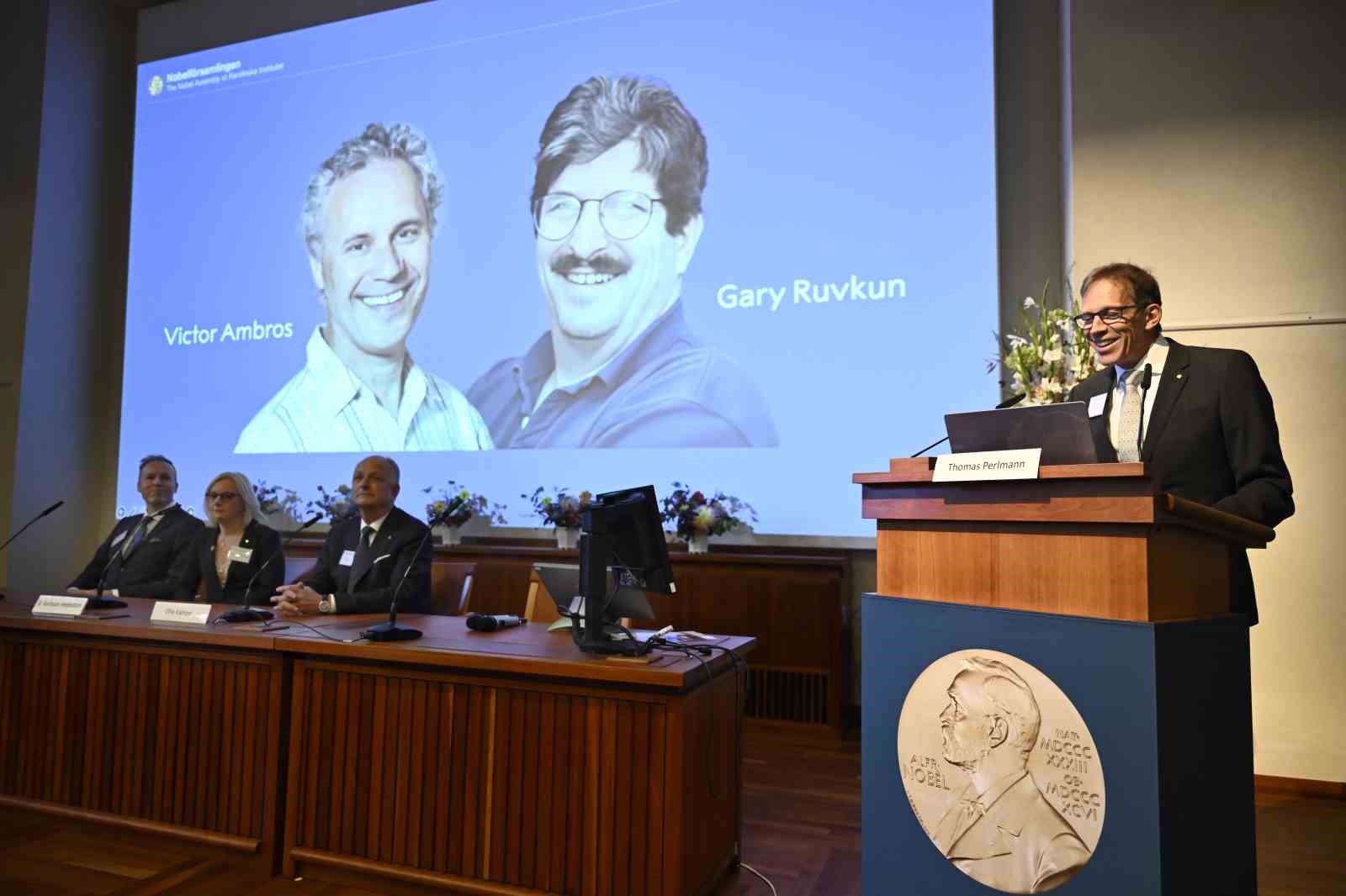 2024 NOBEL TIP ÖDÜLÜ'NE, MİKRORNA ÜZERİNE YAPTIKLARI ÇALIŞMALARDAN DOLAYI ABD’Lİ