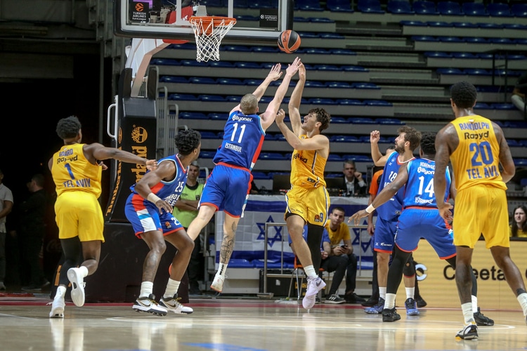 Anadolu Efes Erkek Basketbol Takımı, THY Avrupa Ligi'nin üçüncü haftasında