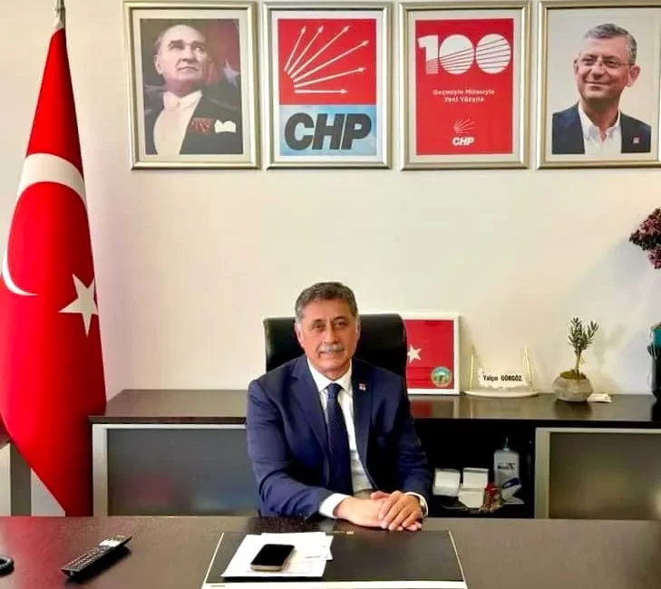 
Ekonomi üzerine açıklamalarda bulunan Cumhuriyet Halk Partisi Parti Meclisi Üyesi