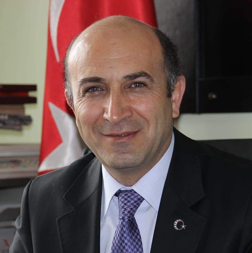 Hürriyetçi Eğitim Sen Afyonkarahisar İl Temsilcisi Nizamettin Şenol, yazılı bir