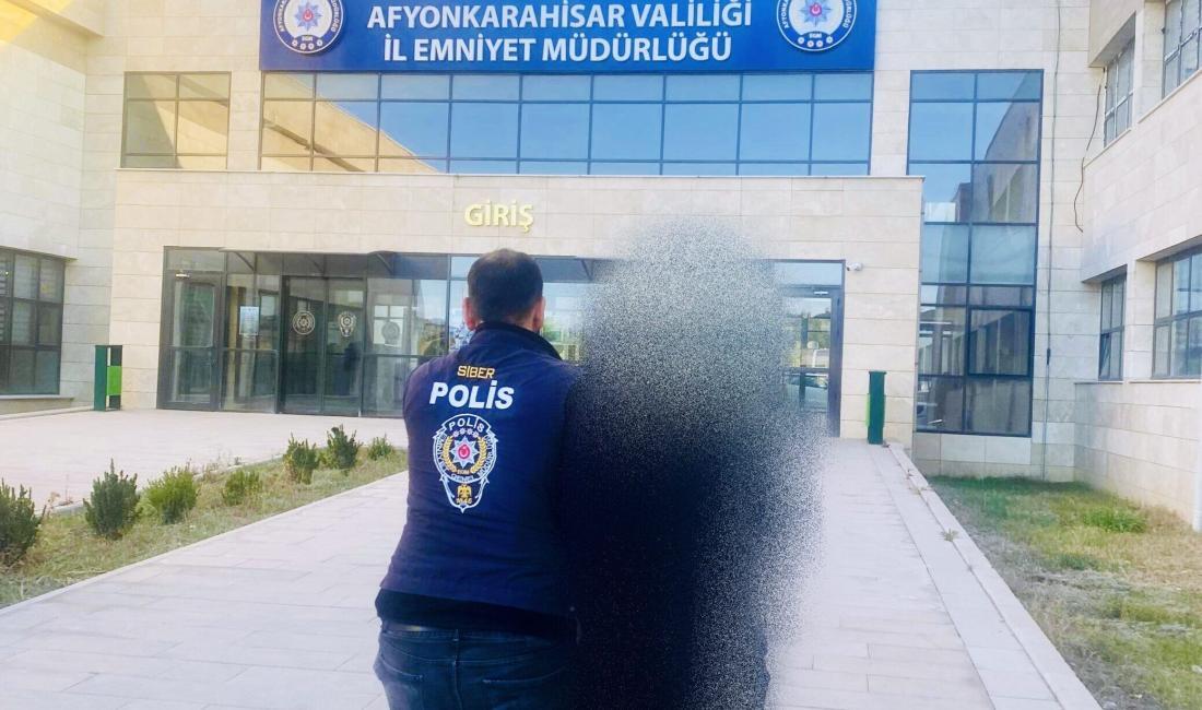   Afyonkarahisar İl Emniyet Müdürlüğü ekipleri, çalışmalarını sürdürüyor. Aranan şahısların