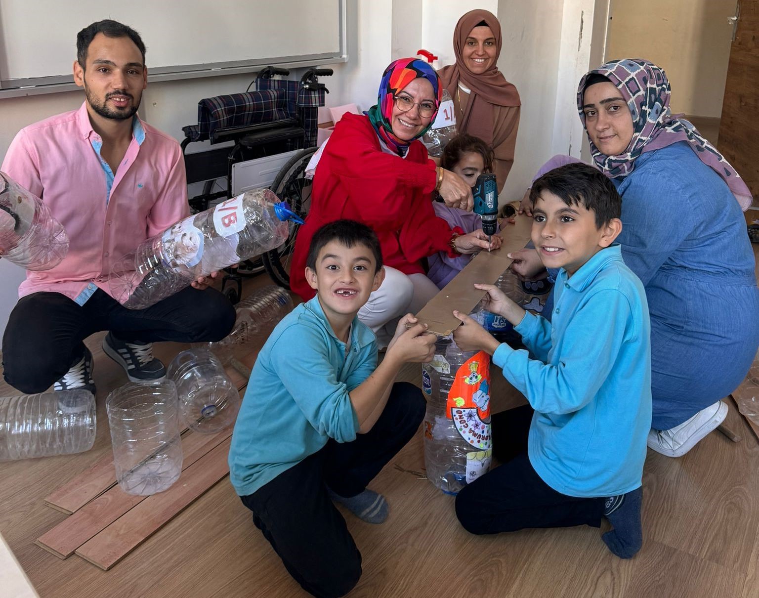 Kütahya'nın Hisarcık ilçesi Atatürk İlkokulunda “Sıfır Atıktan Sokak Hayvanlarına Mama