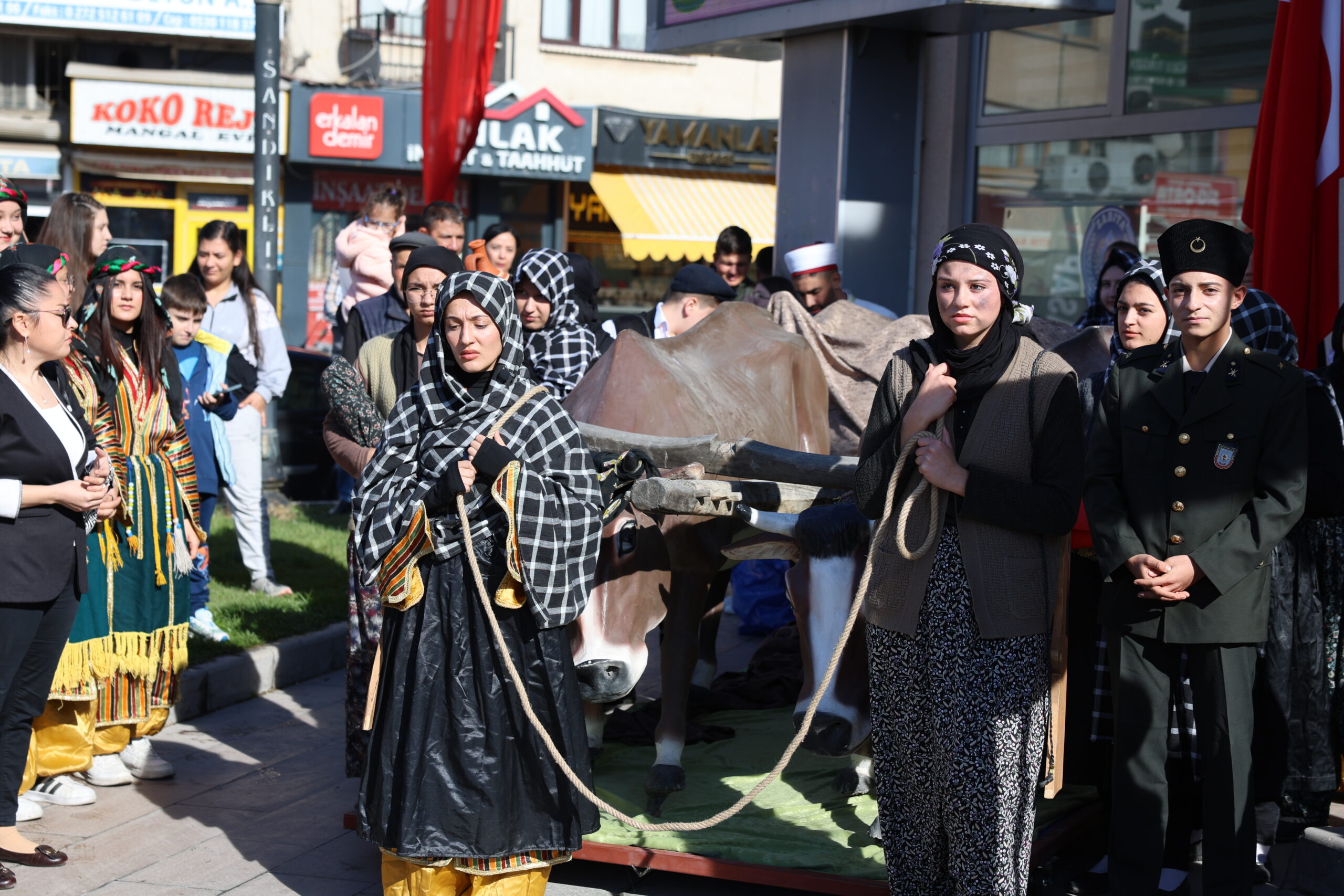Sandıklı’da 29 Ekim Cumhuriyet Bayramı, büyük bir coşku ve geniş