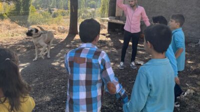 Hisarcık Atatürk İlkokulunda “Dünya Hayvanları Koruma Günü” etkinlikleri çerçevesinde Özel