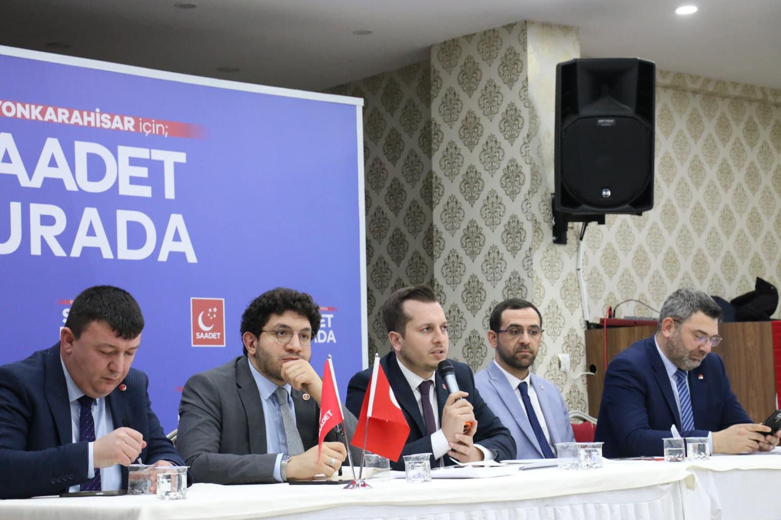 Saadet Partisi Afyonkarahisar İl Başkanı Beytullah Karataş yaptığı açıklamada depremin