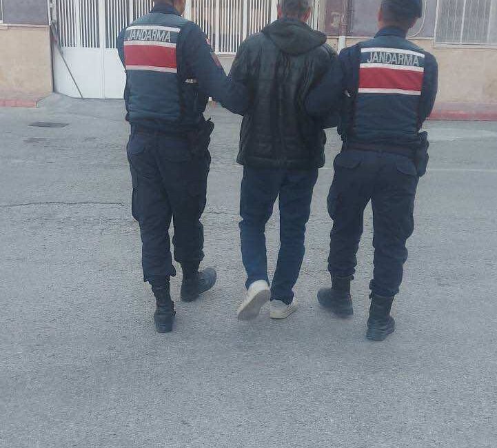 Afyonkarahisar İl Jandarma Komutanlığınca, aranan şahısların tespiti ve yakalanmasına yönelik